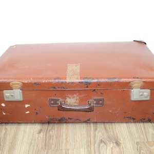 Vintage suitcase with great details