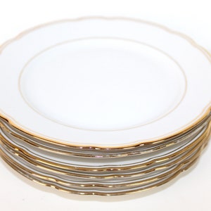 Flat cake plate | Gold rim plate | Vintage