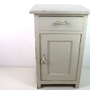 Vintage cabinet