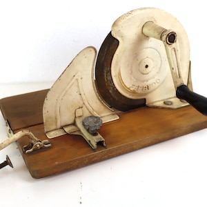 Bread slicer &quot;FERBEDO&quot; | hand crank | vintage