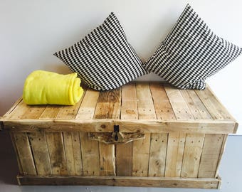 Wooden Bedroom Ottoman