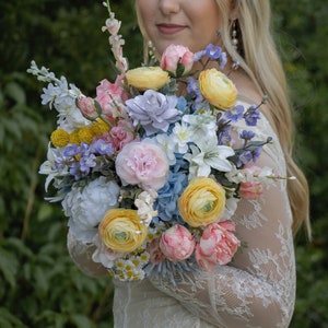 Summer wedding bouquet, Colorful Whimsical Bouquet, spring bouquet, Wildflower bouquet, Vibrant wedding bouquet