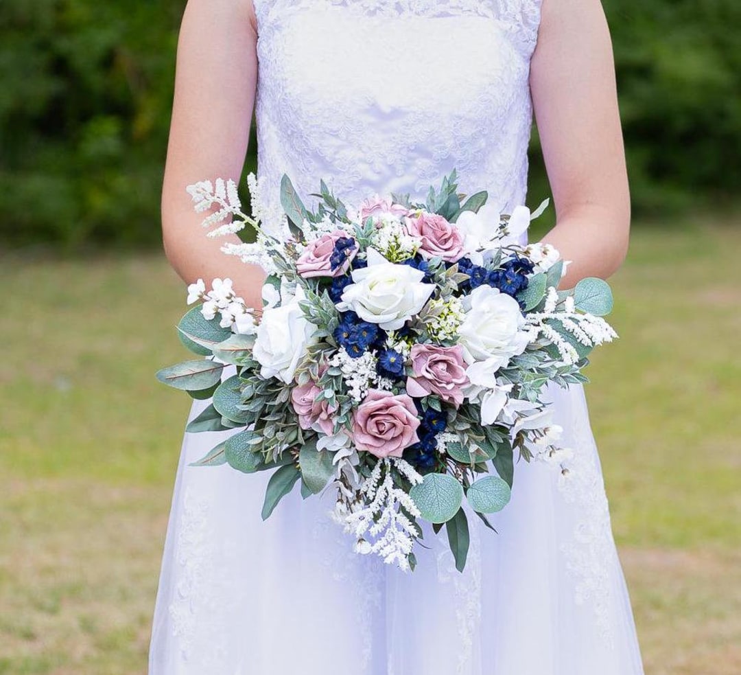 flowers that match navy blue dresses Navy blue dresses with purple flowers