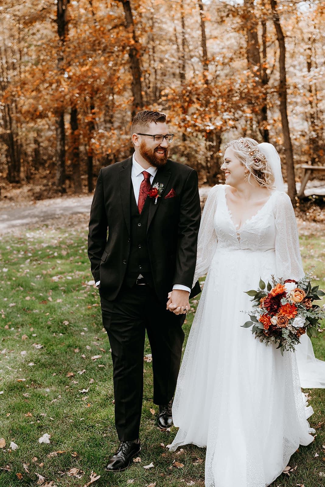 Ramo de novia otoñal en tonos terracota y burdeos con paniculata, naranja  quemado, burdeos, dorado, óxido, ramo de hierba de la pampa, flores de  otoño personalizadas - Etsy México, image size:1068x1600