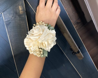 Cream Corsage, rose and gardenia wrist corsage for Mom or Grandma, Mom wedding flower bracelet