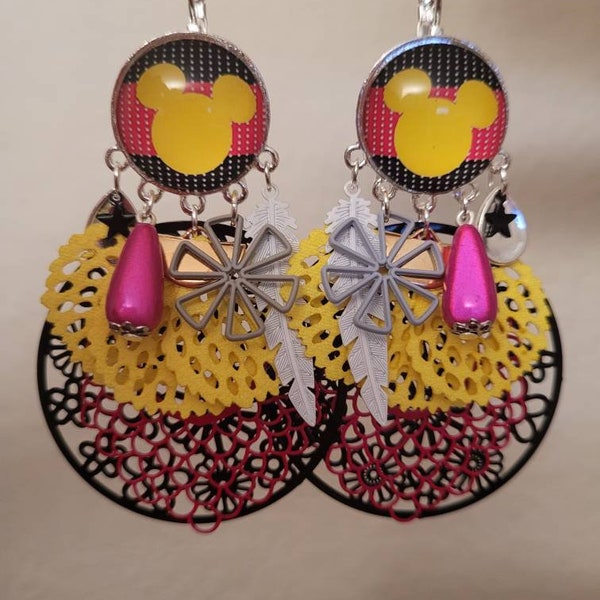 boucle d'oreille Mickey cabochon,perle breloque, filigrane. Fait main. Jaune