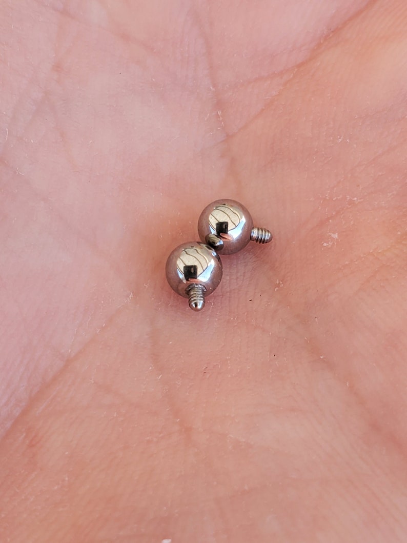 2 Replacement Internally Threaded Balls. 16g, 14g, Stainless, 3mm, 4mm, 5mm