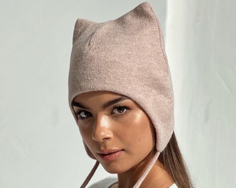 Cat beanie with fleece lining for women - style decision for this season