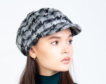 Newsboy cap for women fits in spring - fall season