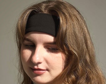 Cotton headband available as a set. Also fits for workout.