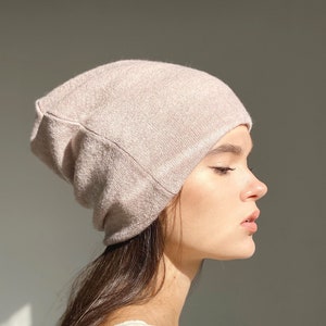 Winter slouchy beanie hat with fleece lining for women