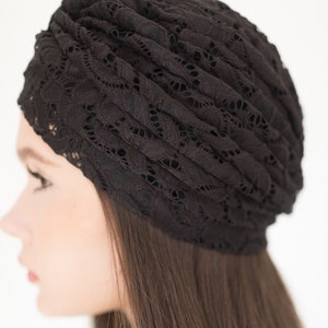 Lace turban in black color for summer image 3