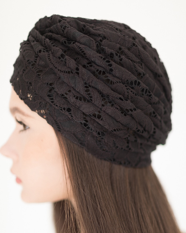 Lace turban in black color for summer image 3