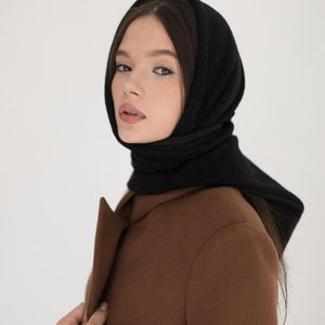 Wool head scarf for women make your style elegant in this winter Black