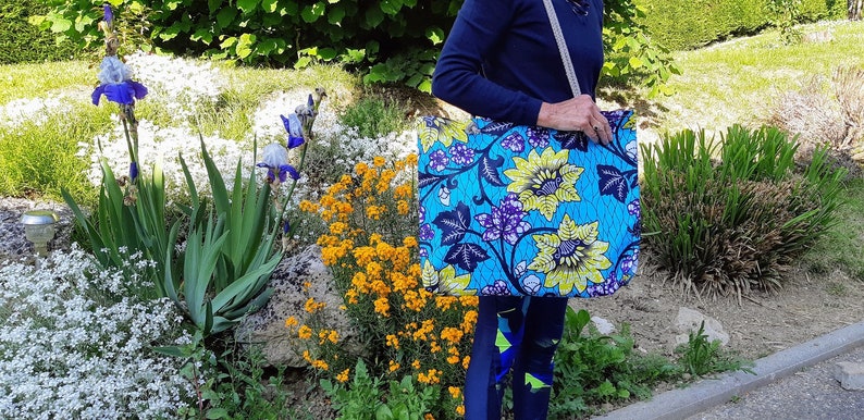SHOPPING BAG