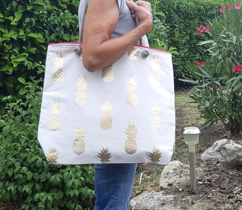 SHOPPING BAG