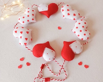 Hearts garland, felt valentine garland