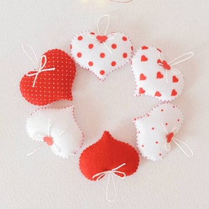 Felt heart ornaments, felt heart valentine