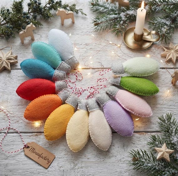 Bunte Filz-Glühbirnen, Weihnachtsdekoration