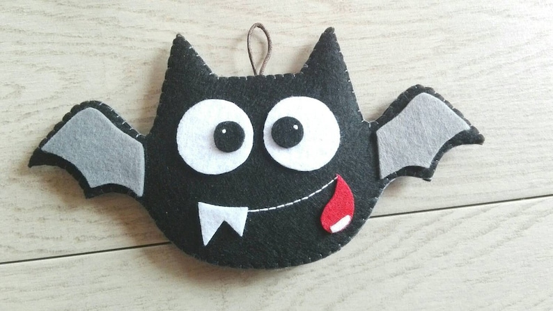 Felt halloween bat,halloween decor image 6