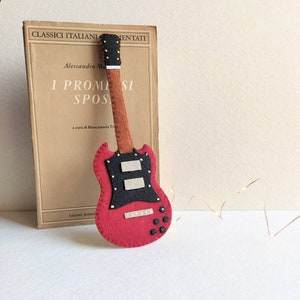 Felt guitar bookmark