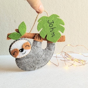 Sloth in felt, customizable with name