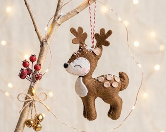 Rentier aus Filz, Weihnachtsdekoration aus Filz