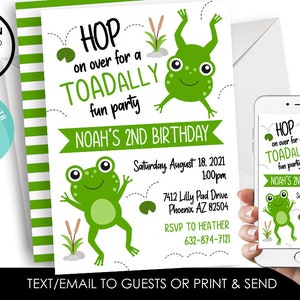 Puede incluir: Una invitación de cumpleaños con temática de ranas. La invitación presenta ranas verdes, nenúfares y el texto "Hop on over for a TOADALLY fun party". La invitación incluye los detalles de la fiesta y el texto "TEXT/EMAIL TO GUESTS OR PRINT & SEND."