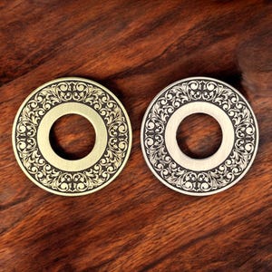 Pickup Selector Ring Plate for Gibson Guitars - Engraved Fine Scrollwork