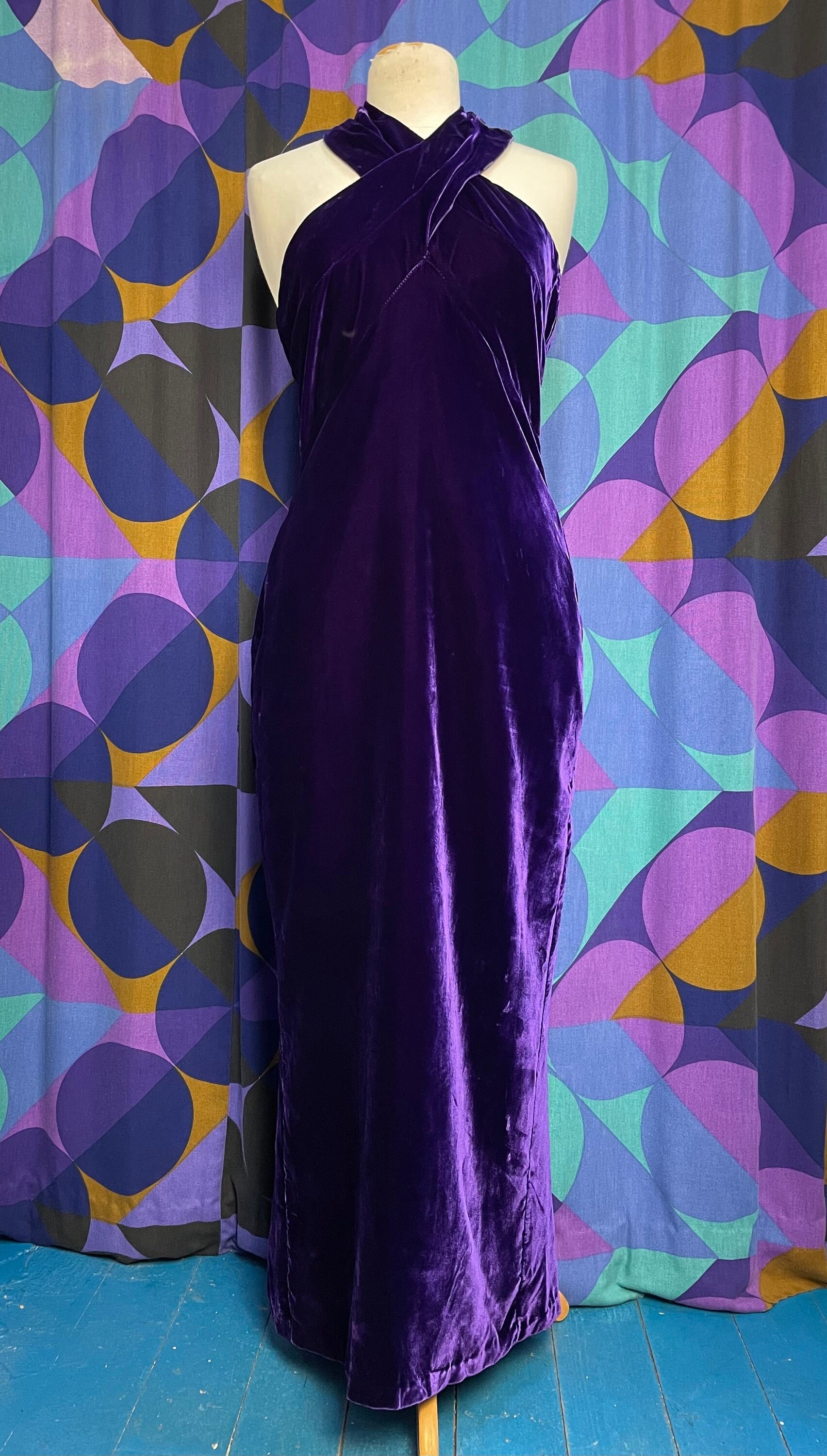 Stunning Vintage Purple Velvet Hand Made Halter Neck Maxi Evening Dress with Cross Over Front UK Size 8 XS Stunning Vintage Purple Velvet Hand Made Halter Neck Maxi Evening Dress with Cross Over Front UK Size 8 XS