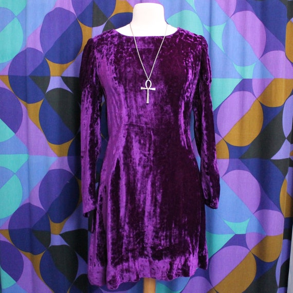 Amazing Vintage Purple Velvet Long Sleeved Mini Dr