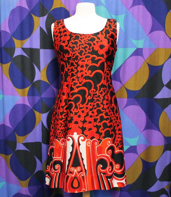 Gorgeous Vintage 60s Handmade Black, Red and White