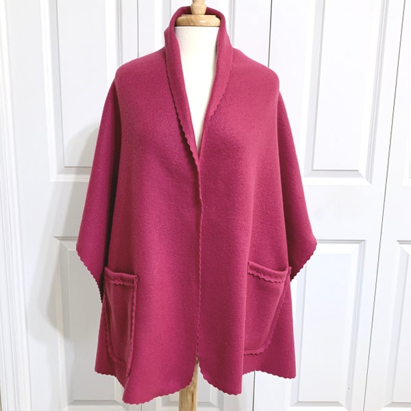 hooded shawl with pockets