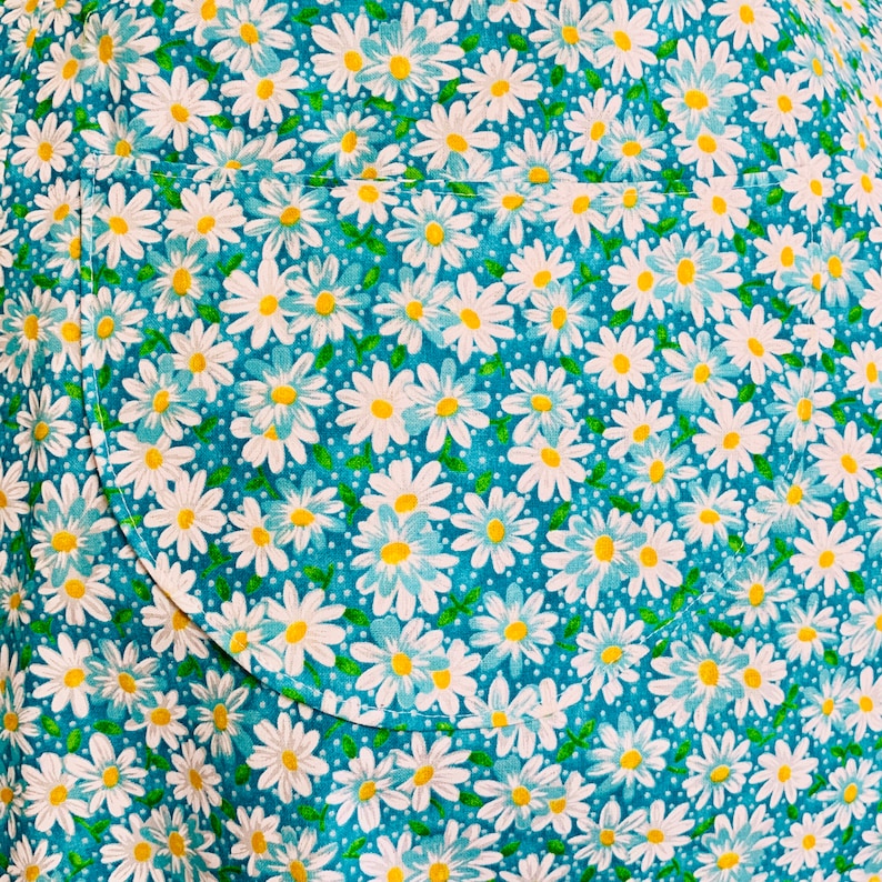Gift Dress Reversible Pinafore Apron Girl 2-6 Size with Pockets Cooking Daisies on Teal /& Sketched Daisies CrissCross Back Cover-up