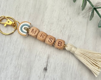 Personalized beaded keychain with wooden letters and a tassel, Rainbow teacher keychain, Personalized teacher gift, Wood beads boho tassel