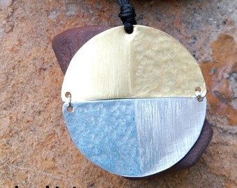 Handgemaakte ketting, messing ketting, gehamerde gemengde metalen ketting, geometrische jewerly