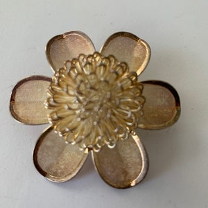 Mid-Century Gold Tone Floral Brooch