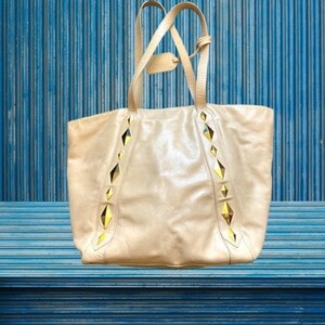 Vintage Badgley Mischa Leather Shoulder Bag with Gold Tone Embellishments GUC