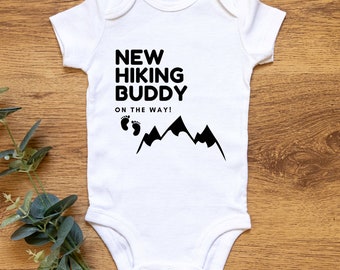 Nowy towarzysz wędrówek Noworodek, Prezent na Baby Shower, Ogłoszenie o narodzinach dziecka, Zabawny body, Ubranka dla niemowląt, Prezent dla nowej mamy, Ogłoszenie o ciąży