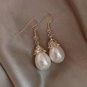 Pearl Earrings Bridal Pearl Earrings Drop Earrings Gold and Sage Green ...