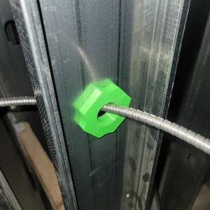 Reusable MC cable guide