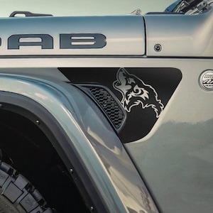 Howling Wolf Fender Vent Vinyl Decal Sticker Fits Jeep Wrangler JL/Jeep Gladiator JT 2018-2024