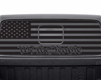 Vinilo adhesivo para ventana trasera con la bandera estadounidense "We The People" (Nosotros el Pueblo) compatible con Jeep Gladiator 2020-2026.