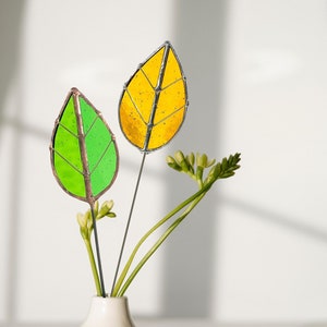 Stained Glass Leaf Plant Stake: Handmade Garden Decor