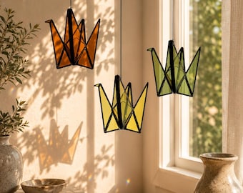 Origami-Kranich-Set aus Buntglas: Handgefertigter japanischer Glücksvogel