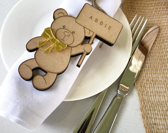Teddy Bear Baby Shower Name Card - Nom en bois Place Setting - We can bearly wait gravé étiquette-cadeau en bois personnalisée