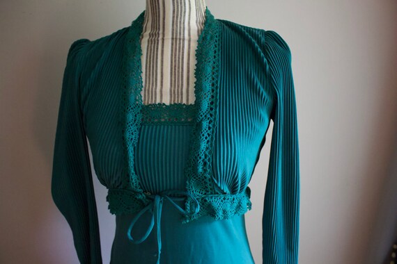 Emerald Green Maxi Dress With Shrug 