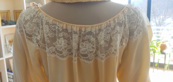 True Vintage Buttery Soft Silk and Lace Poet Blou… - image 6