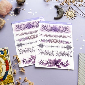 Peut inclure: Deux feuilles d'autocollants avec des s&eacute;parateurs floraux victoriens dans des tons de violet et de gris. Les autocollants sont sur un fond blanc et portent le texte "Victorian Floral Dividers" et "PS309".
