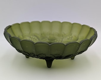 vintage 1970s Indiana Glass Footed Fruit Bowl in the Pattern Grape Harvest
